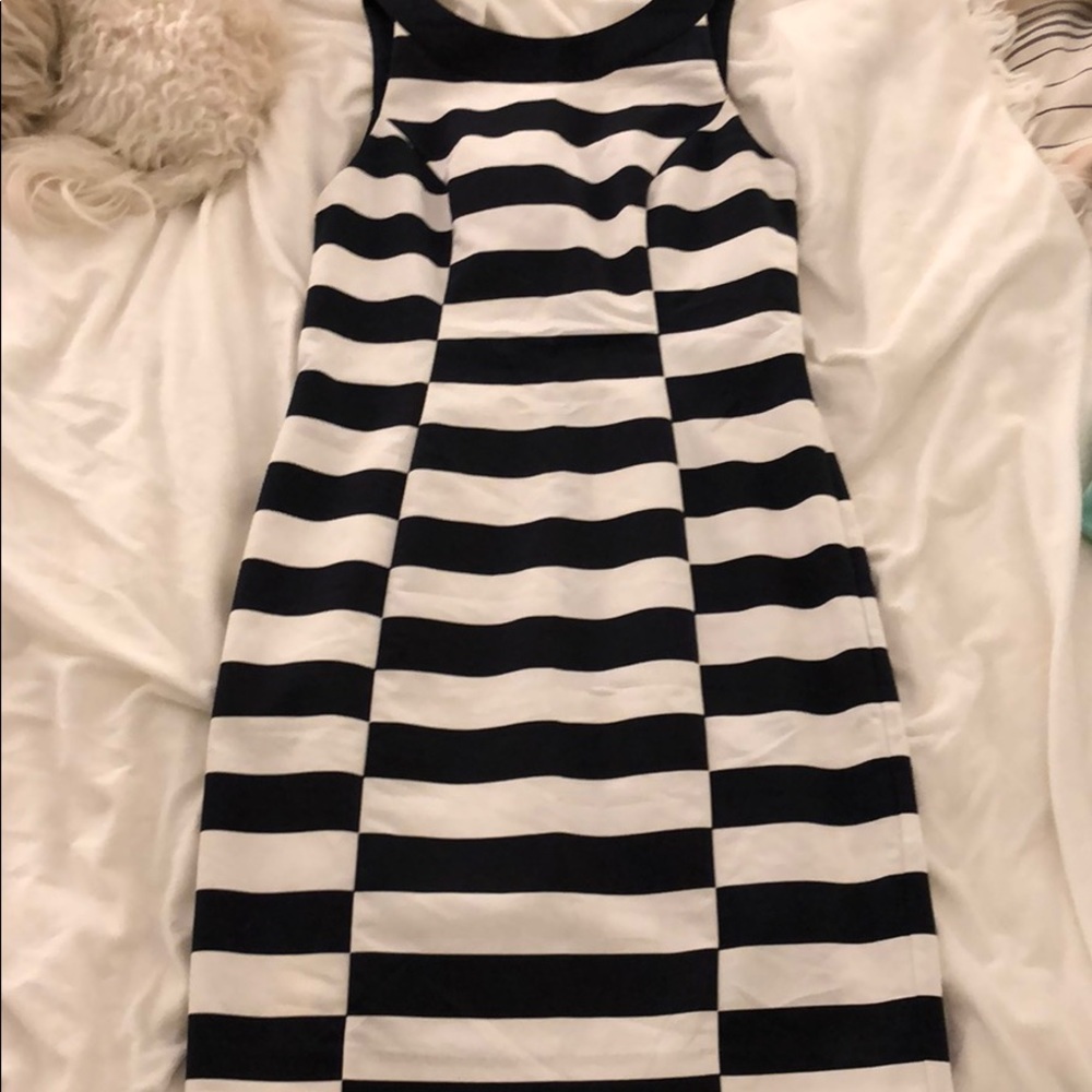 Sleeveless dress